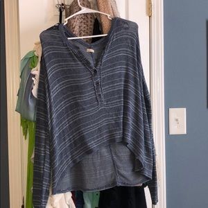 Blur striped sweater.